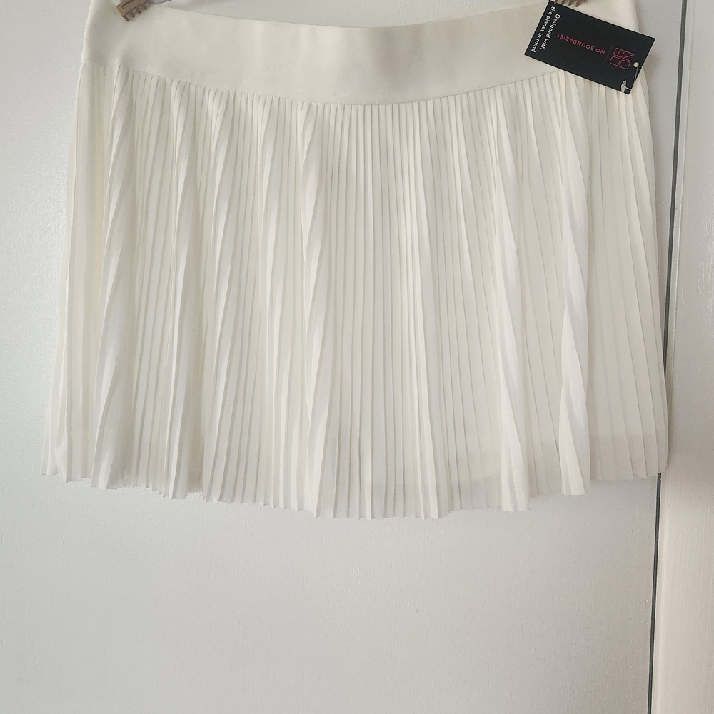 SKITS White Pleated Skater Skirt